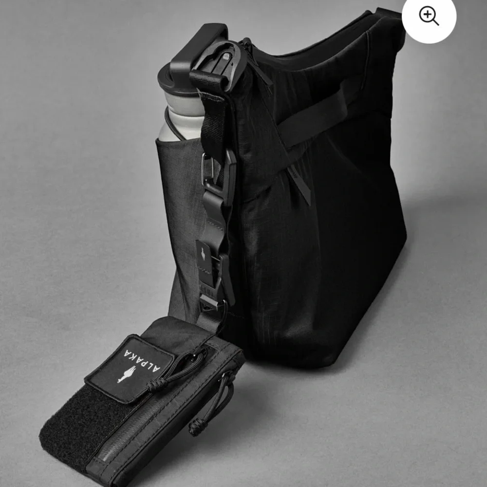 NWT Alpaka Flow satchel 4L - black A2